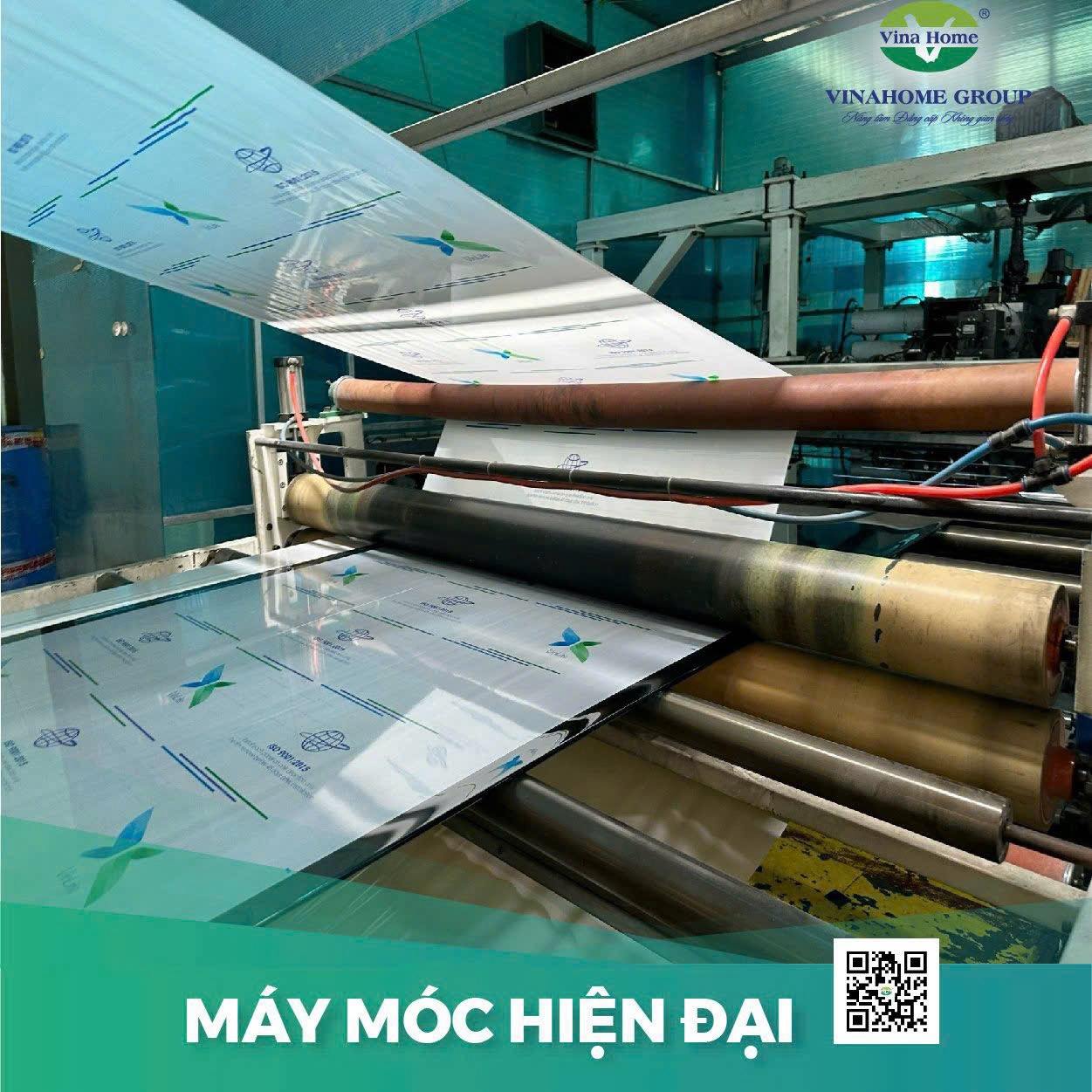 Sản xuất tấm nhựa thông minh polycarbonate vinlite