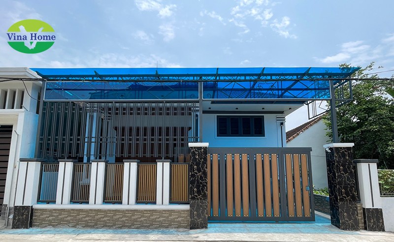 Đánh giá Ưu nhược điểm mái hiên ban công ngoài trời Poly