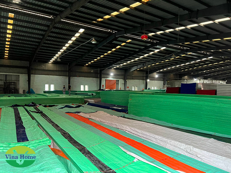 Tổng kho tấm Polycarbonate sóng