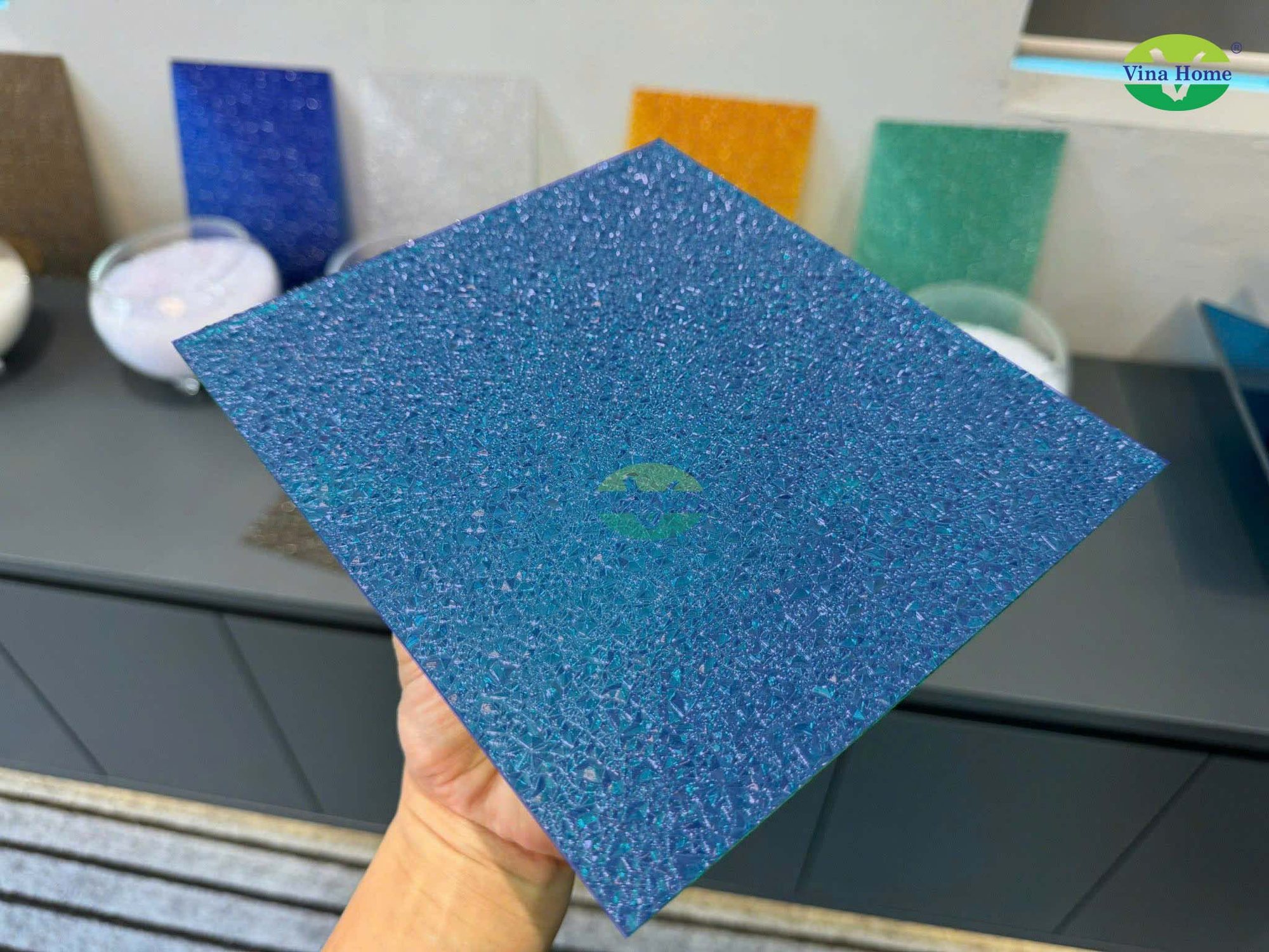 Tấm lợp lấy sáng sần 2.5mm