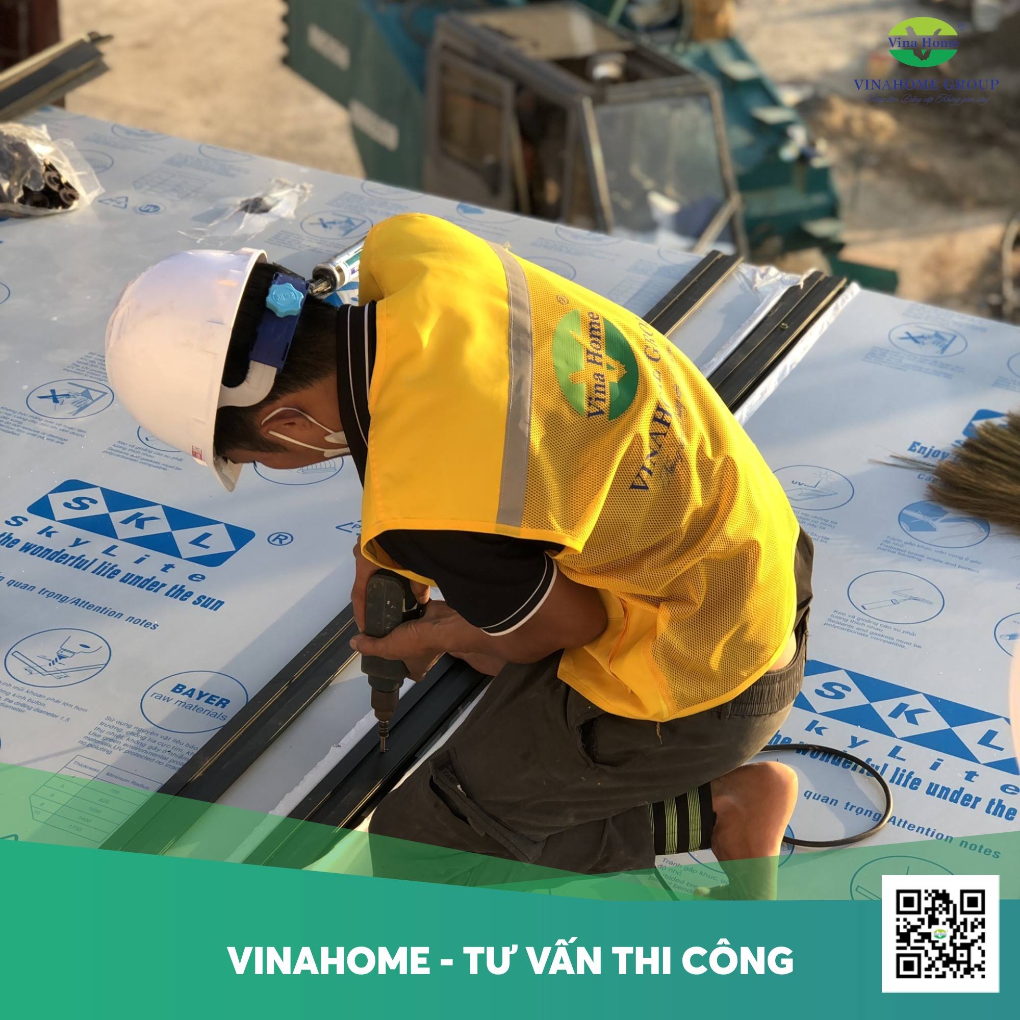 Thi công nhựa lấy sáng poly