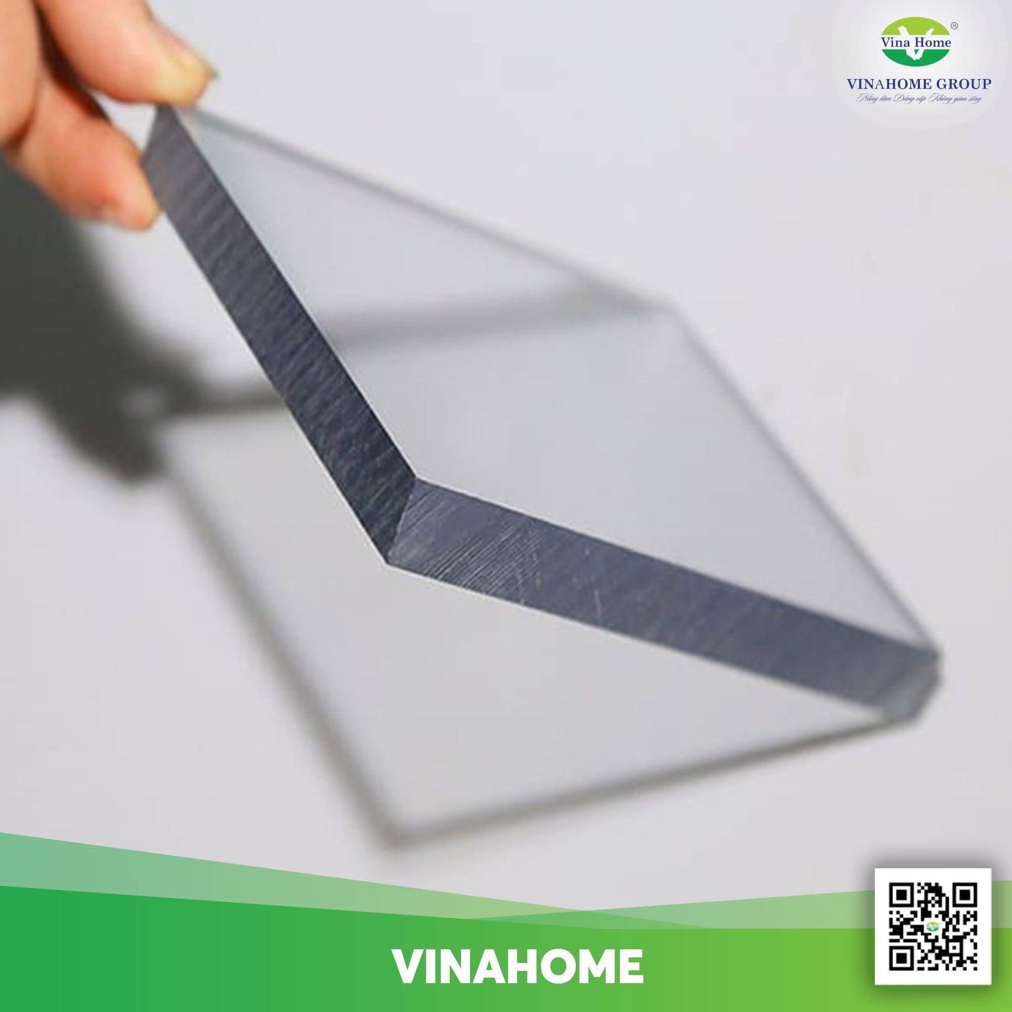 Có nên đầu tư tấm Poly dày hơn nhu cầu sử dụng?